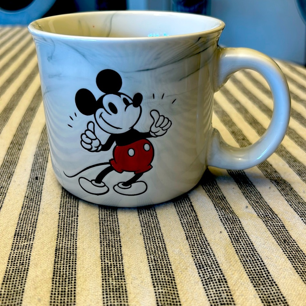 Disney Mickey & Minnie Thumbs Up Marble Style Ceramic mug